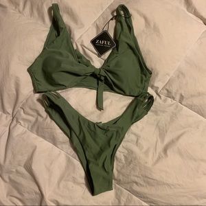 Medium cheeky bikini